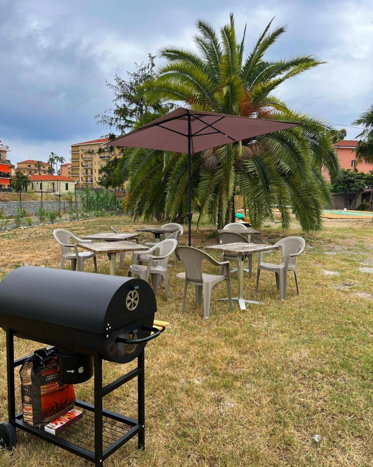 Il Gattino Di Porto - Apt 3 - Monolocale Veranda Piscina 因佩里亚 外观 照片