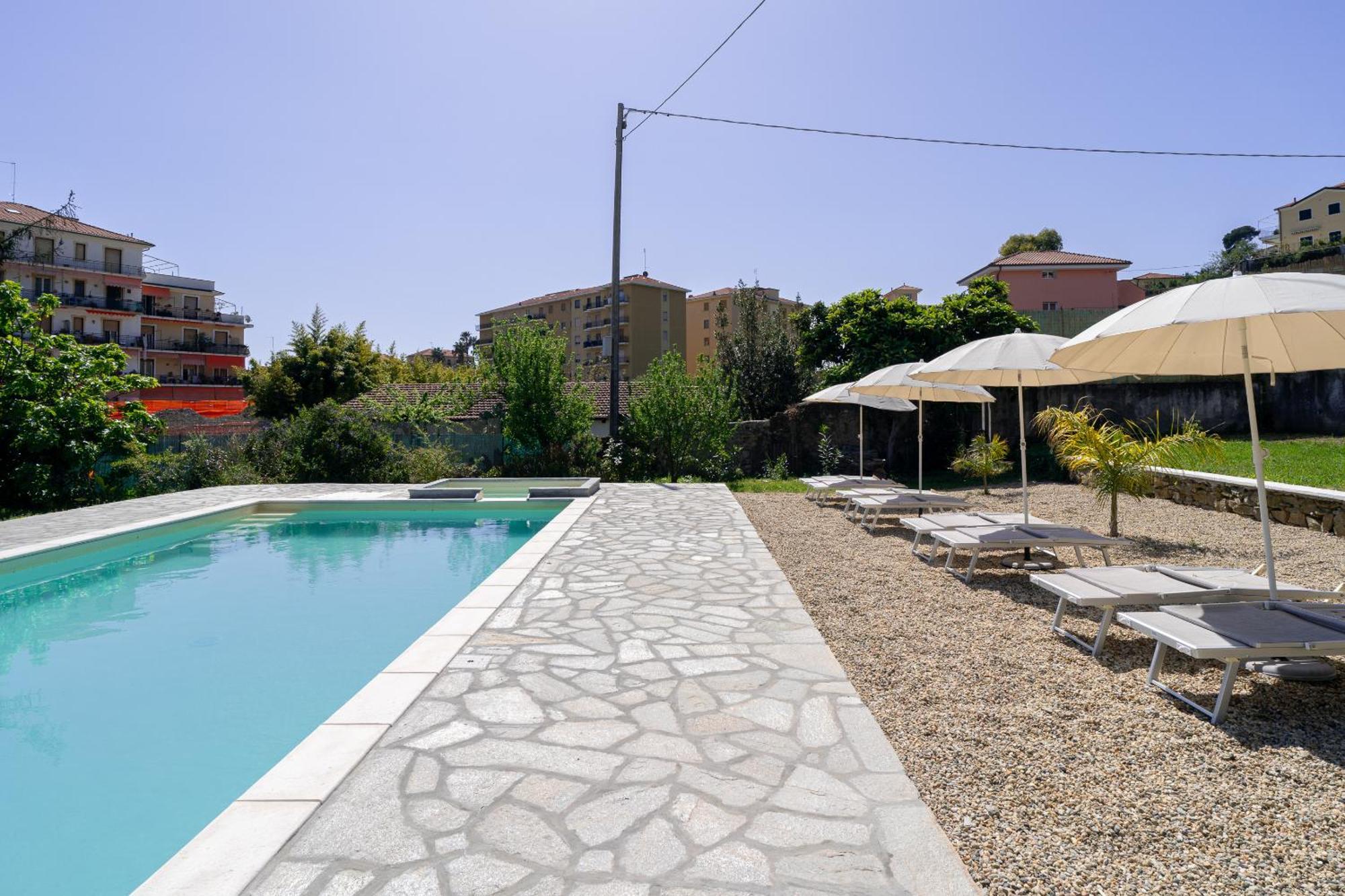 Il Gattino Di Porto - Apt 3 - Monolocale Veranda Piscina 因佩里亚 外观 照片