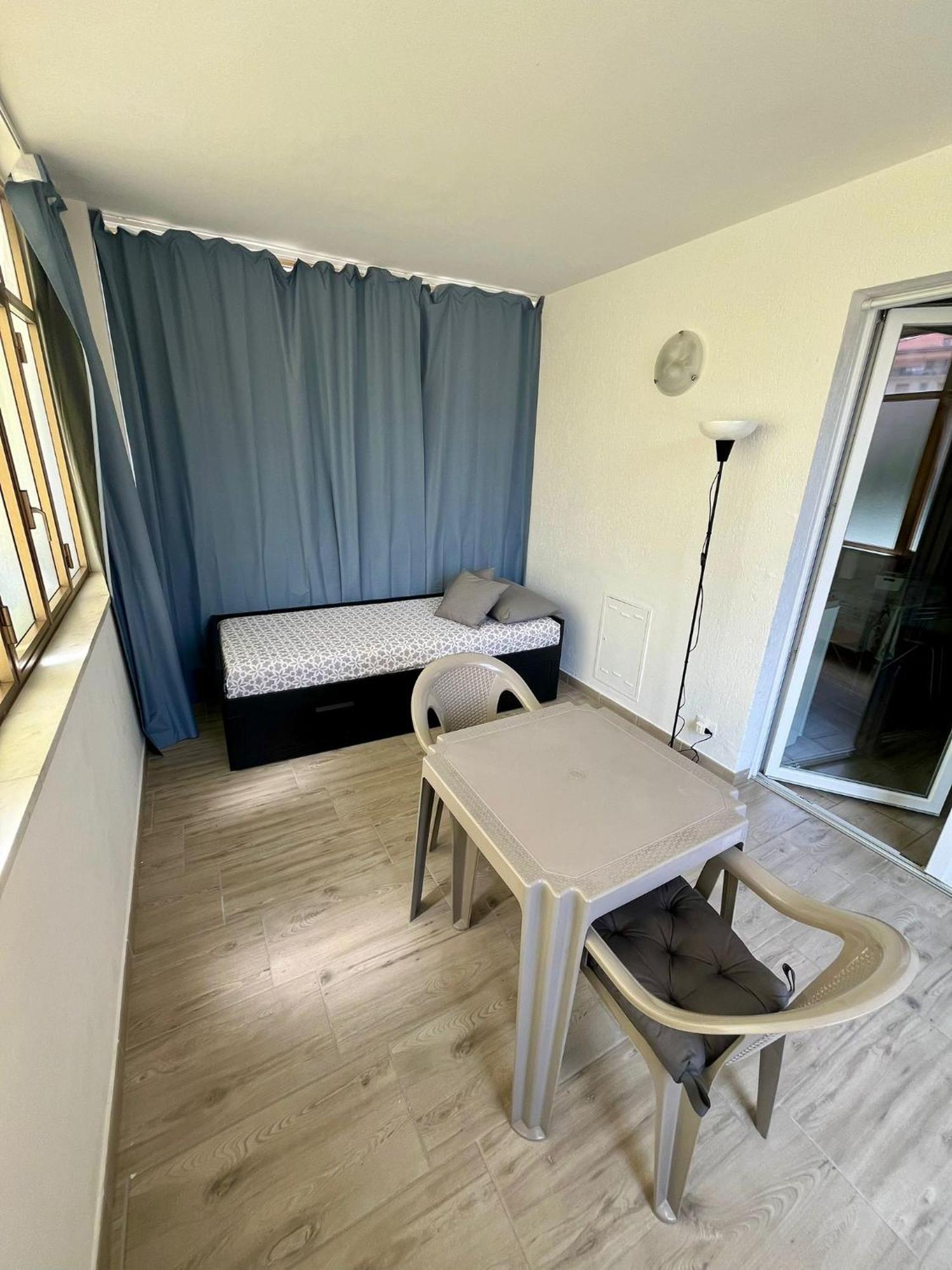 Il Gattino Di Porto - Apt 3 - Monolocale Veranda Piscina 因佩里亚 外观 照片